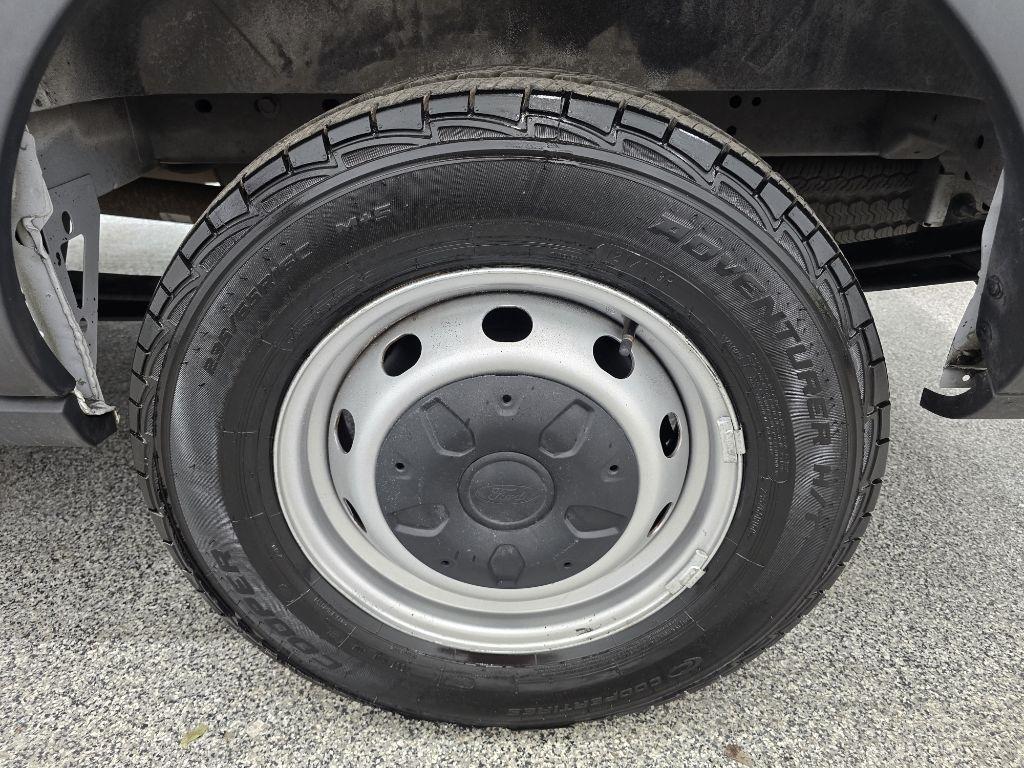 Ford Transit 250 Van Low Roof w/Sliding Pass. 148-in. WB 2017