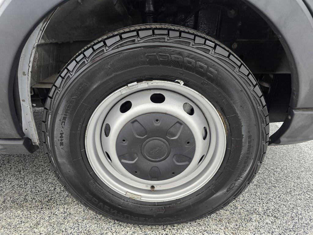 Ford Transit 250 Van Low Roof w/Sliding Pass. 148-in. WB 2017