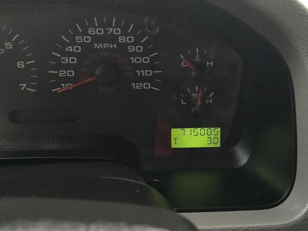 Ford F-150 STX 2WD 2005