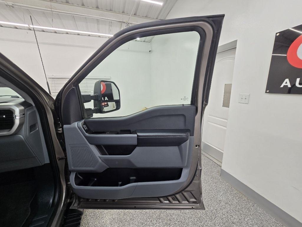 Ford F-150 XLT 4WD 2022