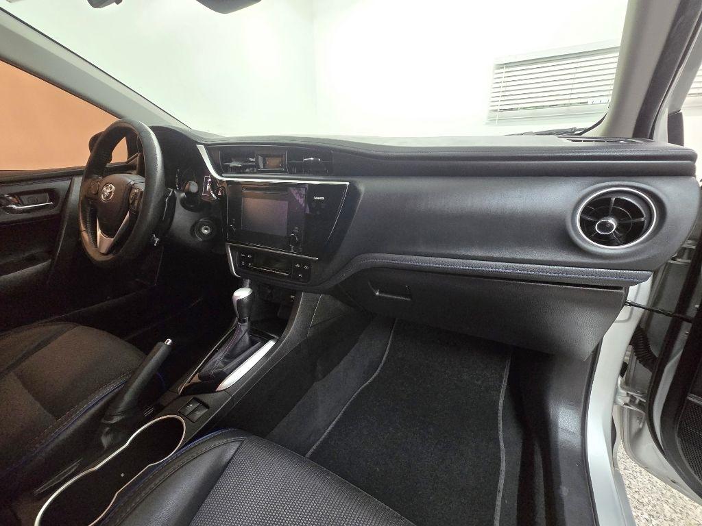 Toyota Corolla SE 4D Sedan 2017