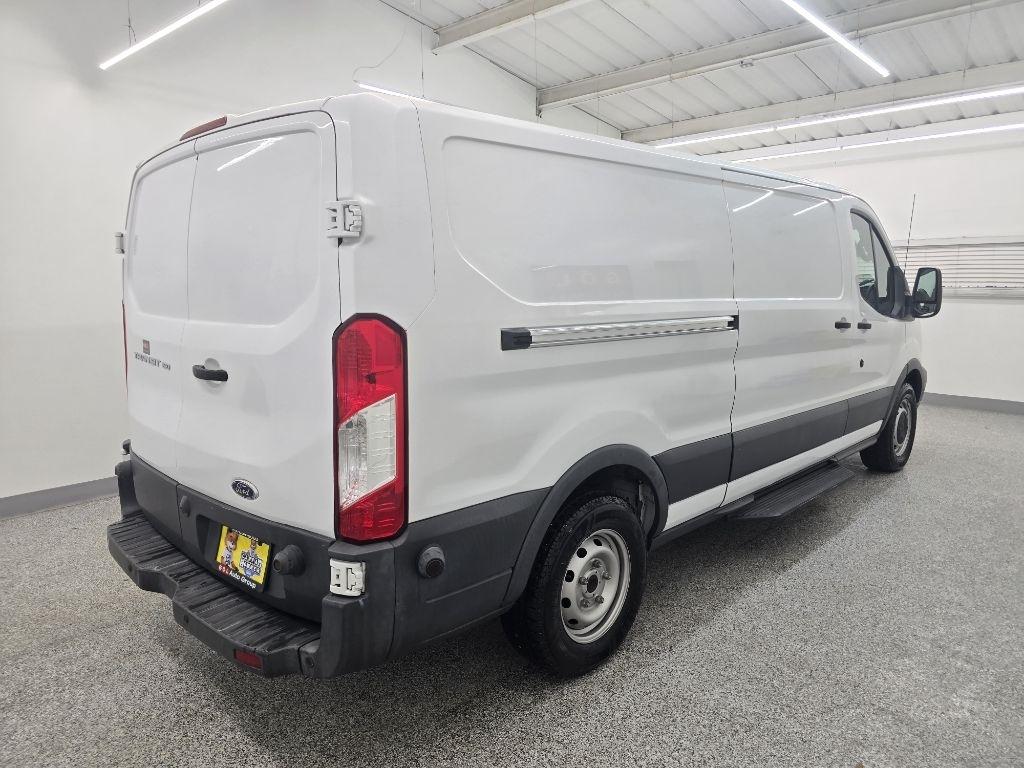 Ford Transit 150 Van Low Roof w/Sliding Pass. 148-in. WB 2017