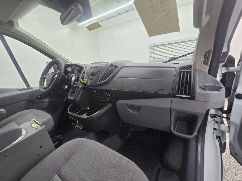 Ford Transit 150 Van Low Roof w/Sliding Pass. 148-in. WB 2017