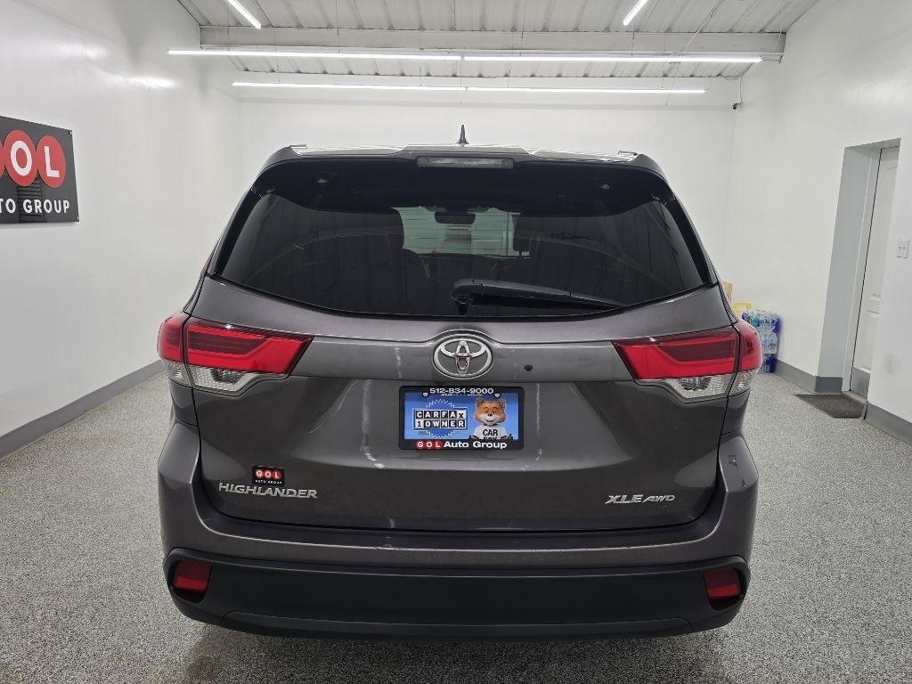 Toyota Highlander XLE AWD V6 2019