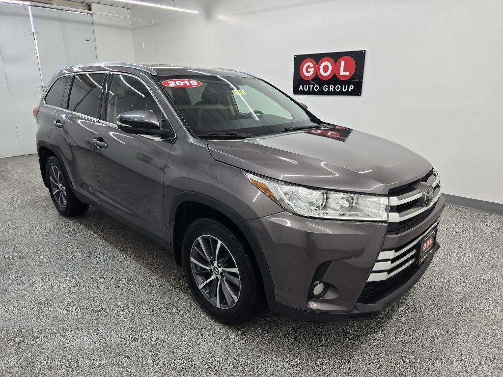 Toyota Highlander XLE AWD V6 2019