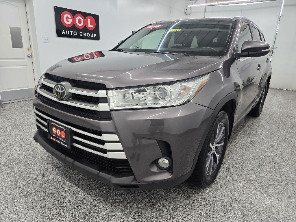Toyota Highlander XLE AWD V6 2019