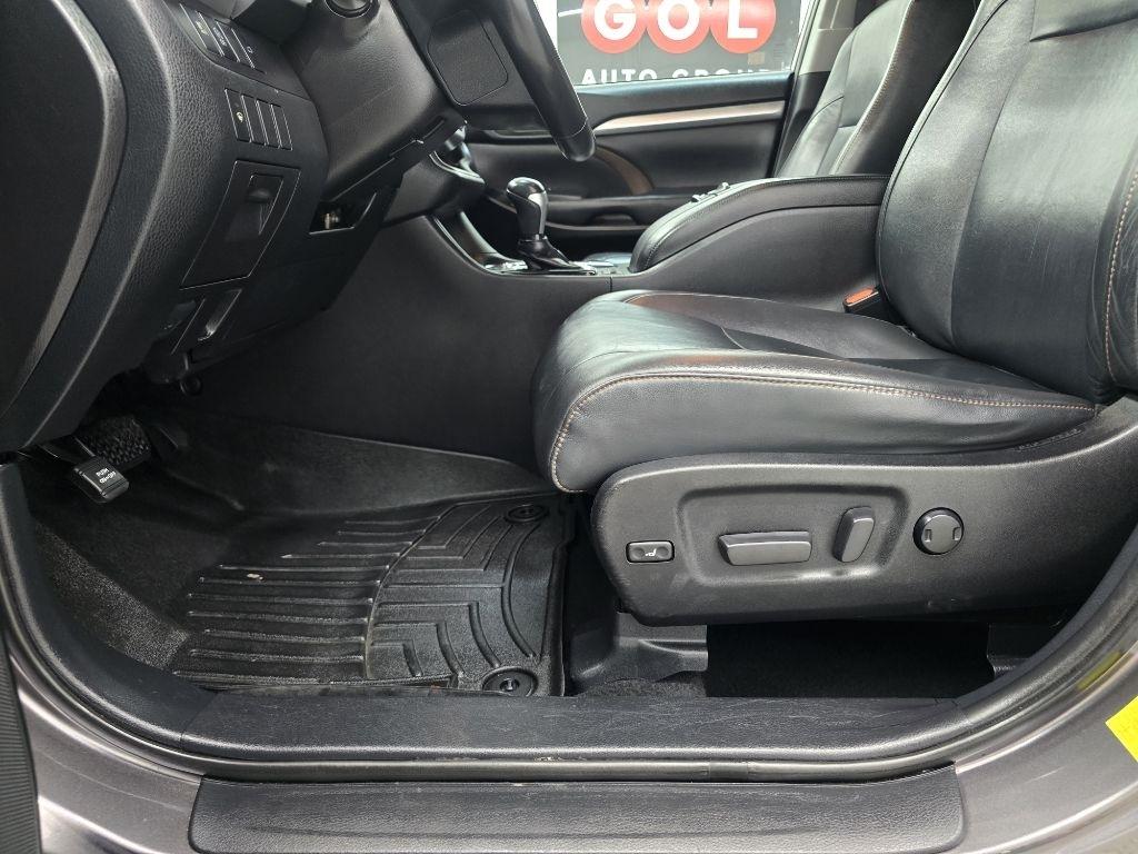 Toyota Highlander XLE AWD V6 2019