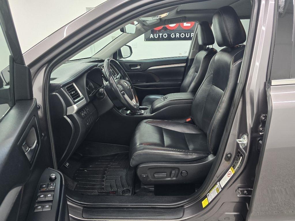 Toyota Highlander XLE AWD V6 2019