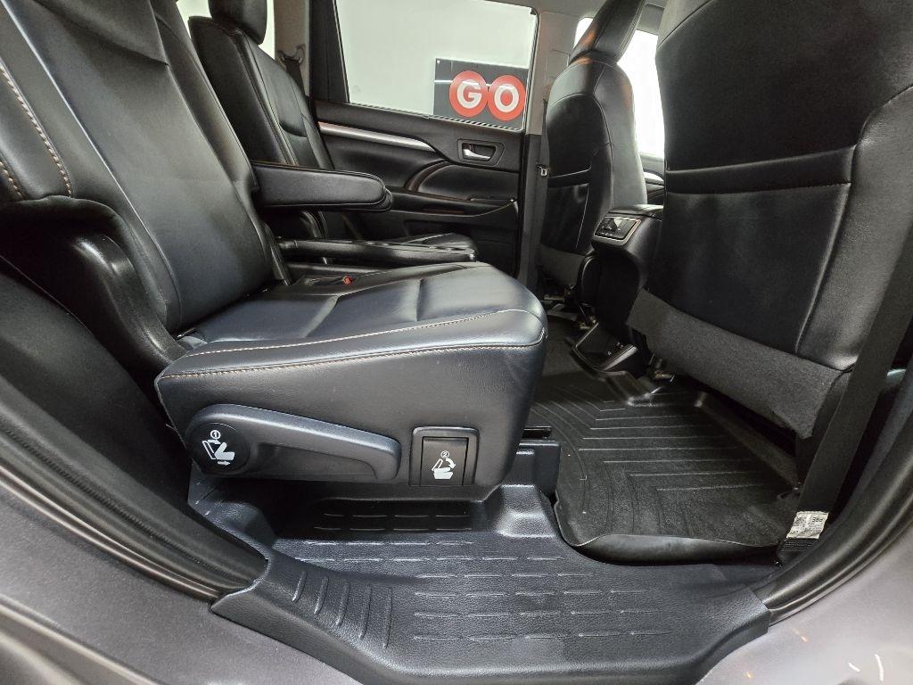 Toyota Highlander XLE AWD V6 2019