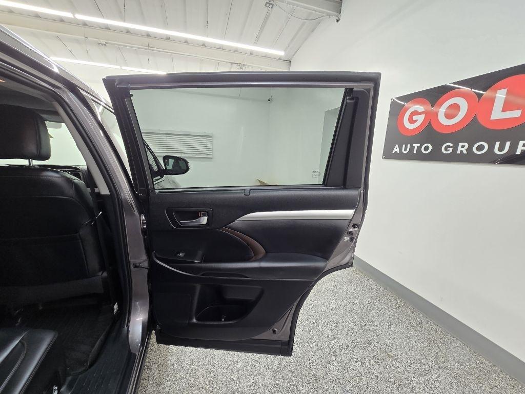 Toyota Highlander XLE AWD V6 2019