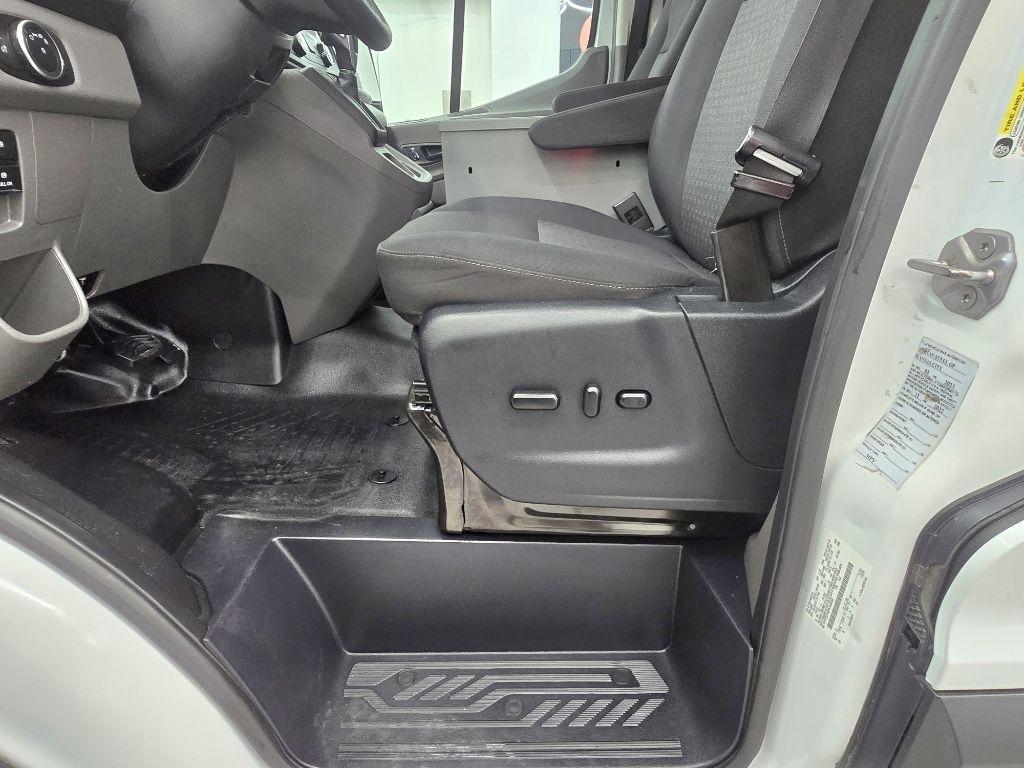 Ford Transit 150 Van Low Roof w/Sliding Pass. 148-in. WB 2023