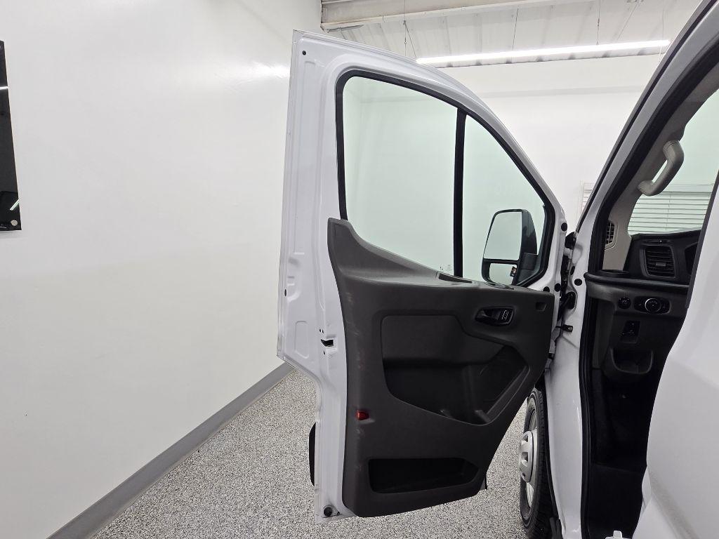 Ford Transit 150 Van Low Roof w/Sliding Pass. 148-in. WB 2023