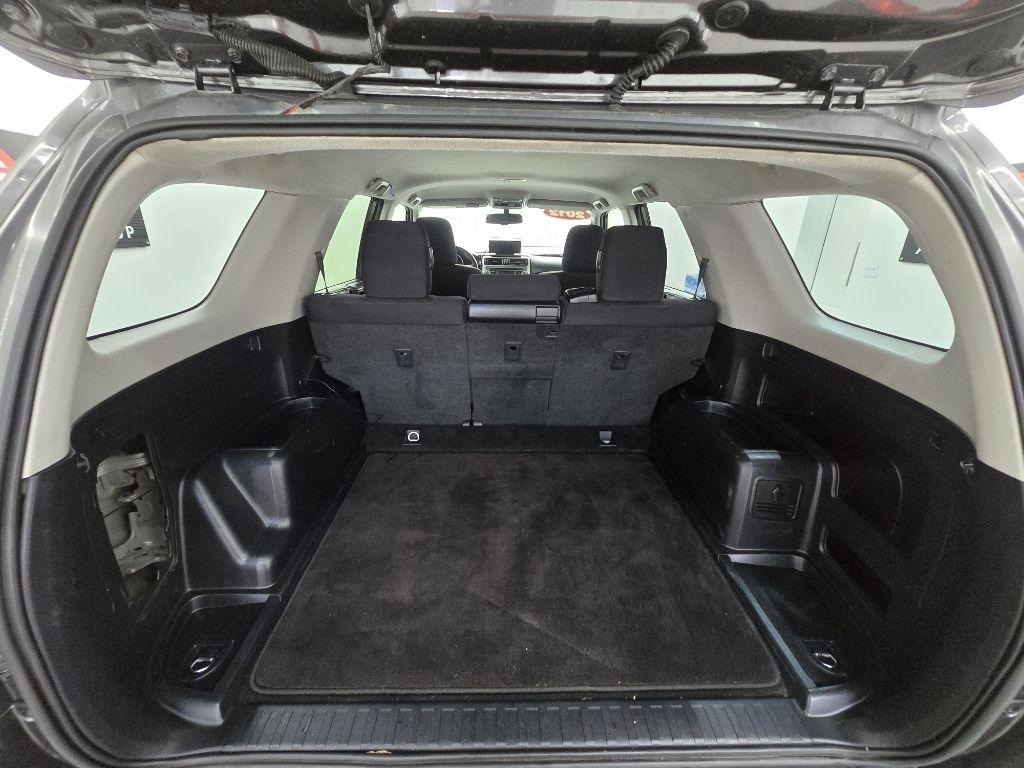 Toyota 4Runner SR5 4dr V6 Auto 2WD 2012