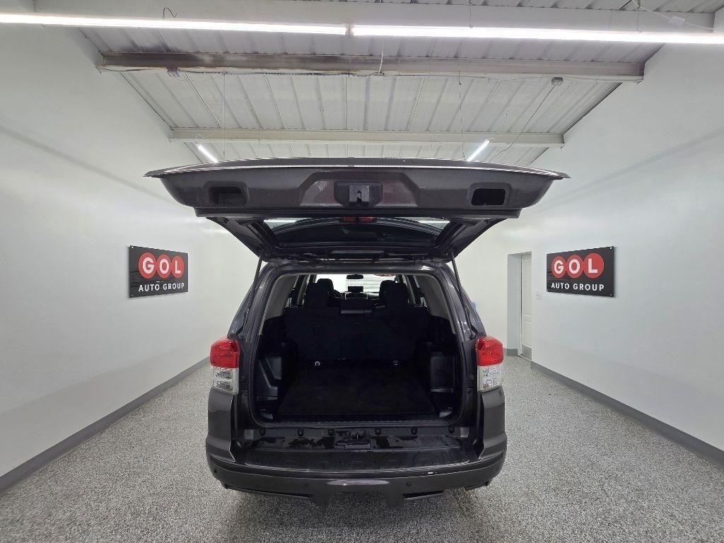 Toyota 4Runner SR5 4dr V6 Auto 2WD 2012