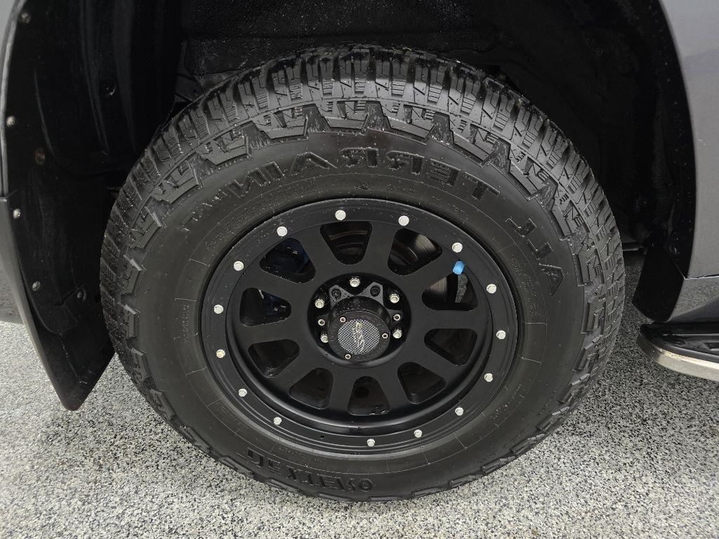 Toyota 4Runner SR5 4dr V6 Auto 2WD 2012