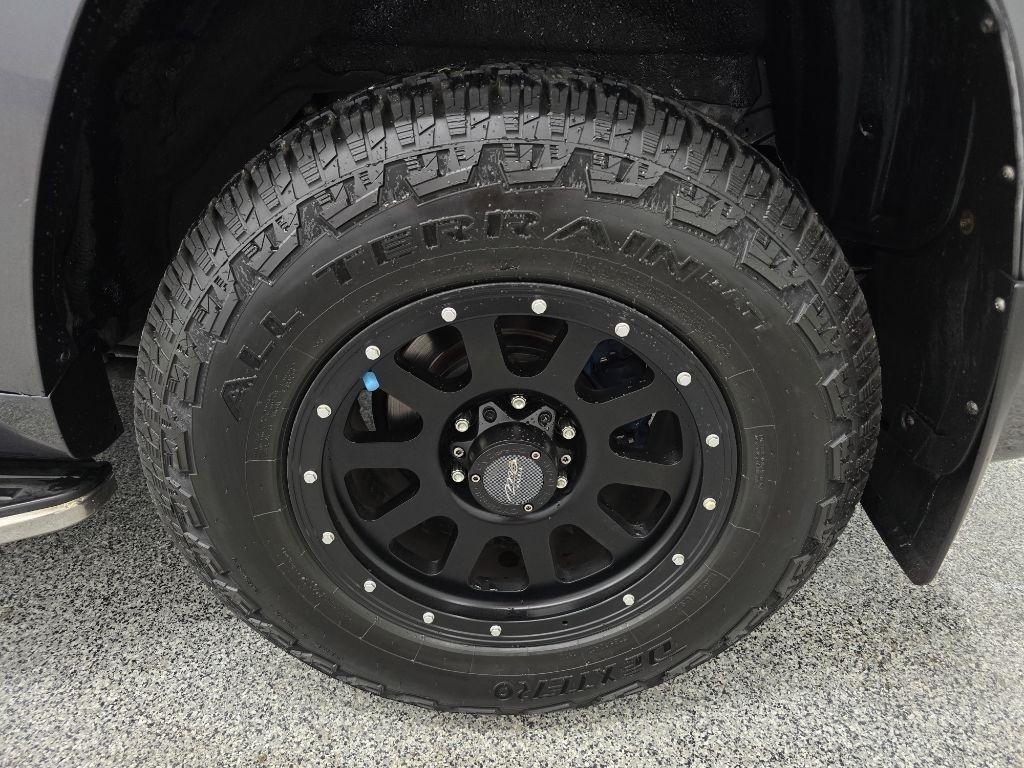 Toyota 4Runner SR5 4dr V6 Auto 2WD 2012