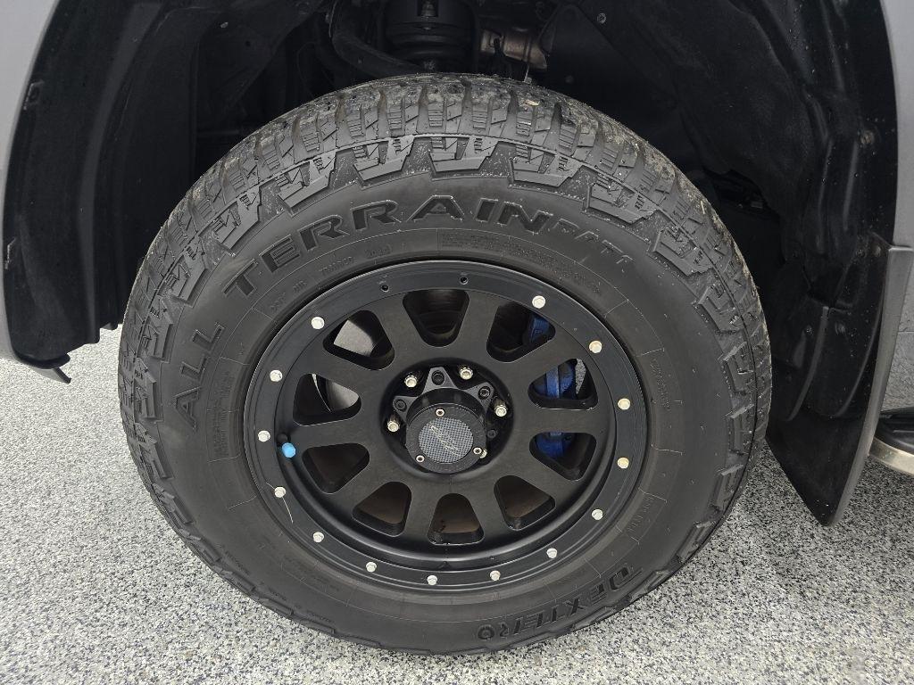 Toyota 4Runner SR5 4dr V6 Auto 2WD 2012