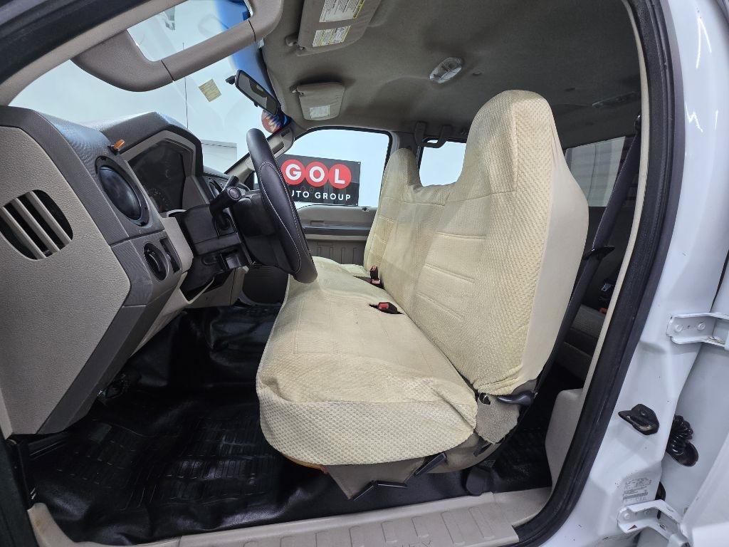 Ford F-250 SD XL SuperCab Long Bed 2WD 2010