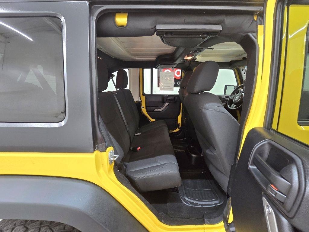 Jeep Wrangler Unlimited Sport 4WD 2015