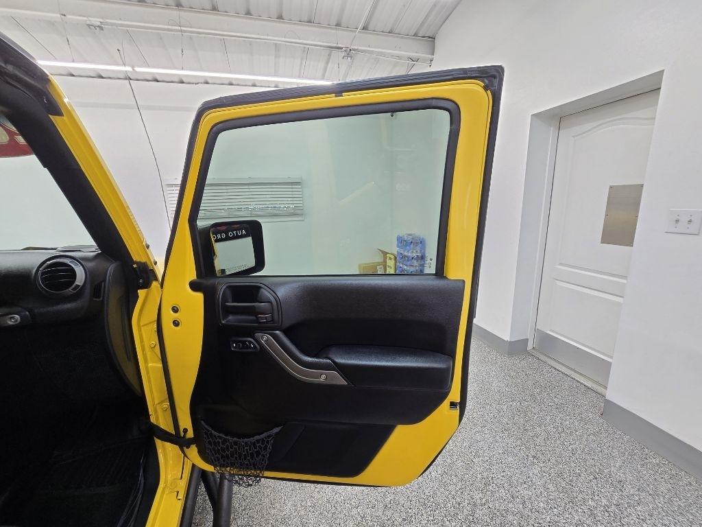 Jeep Wrangler Unlimited Sport 4WD 2015