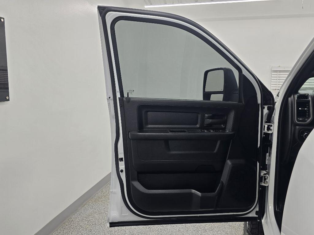 RAM 2500 Tradesman Crew Cab LWB 4WD 2023