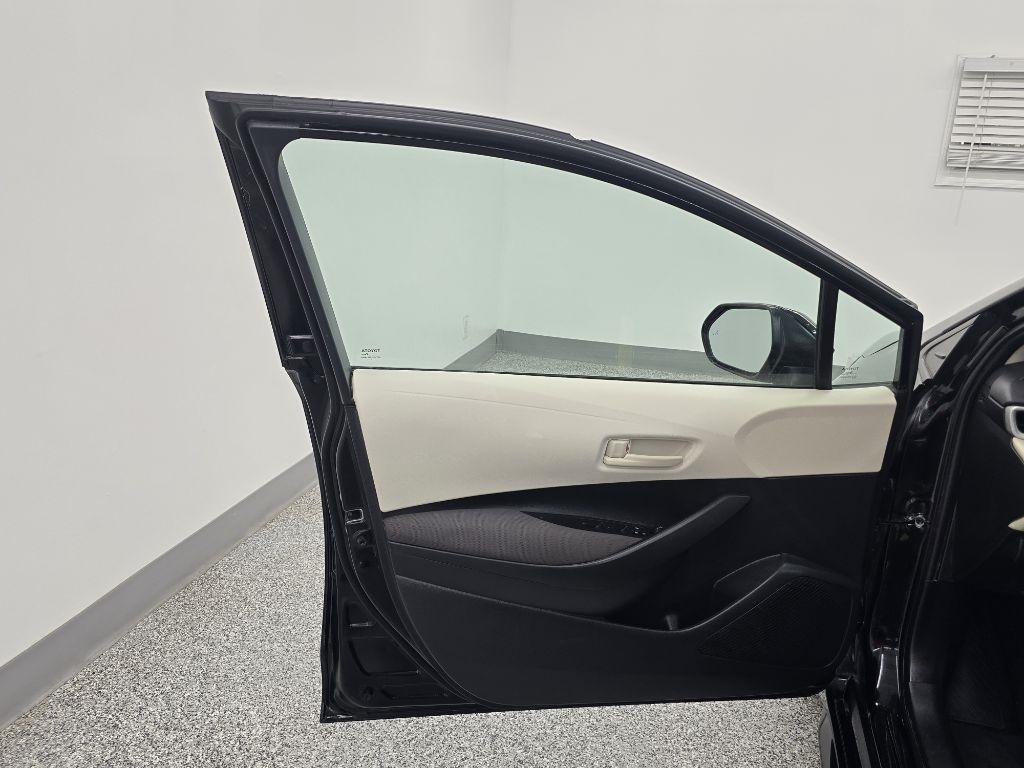Toyota Corolla LE 2026