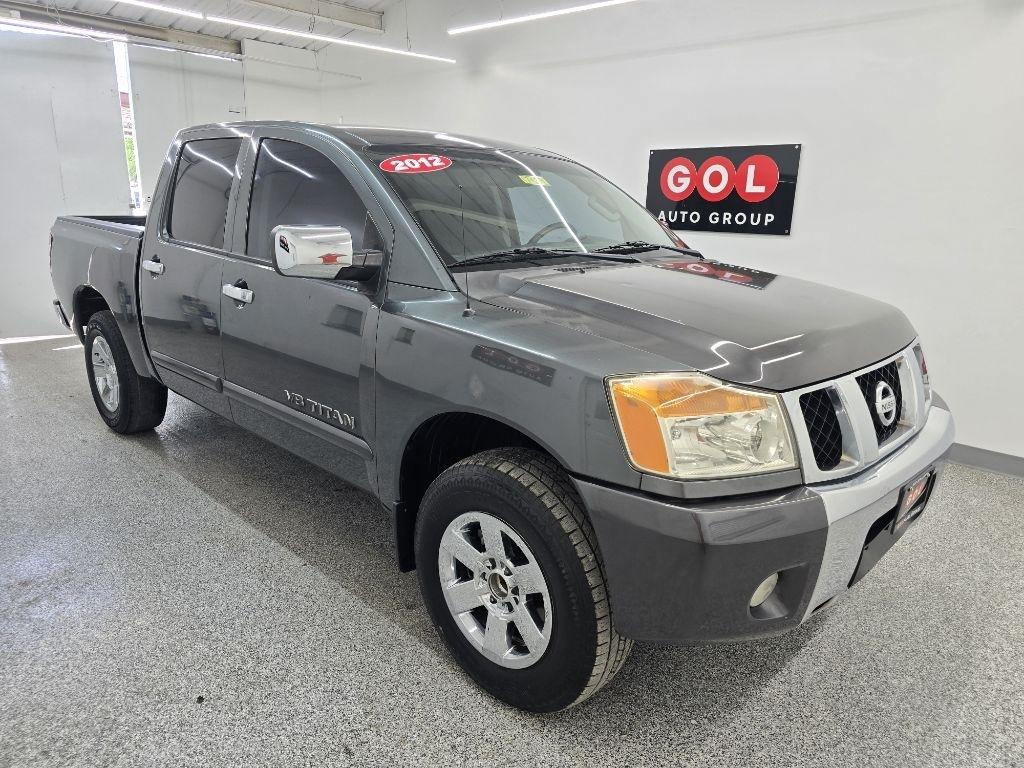 Nissan Titan S Crew Cab 2WD 2012