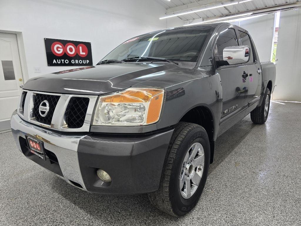 Nissan Titan S Crew Cab 2WD 2012