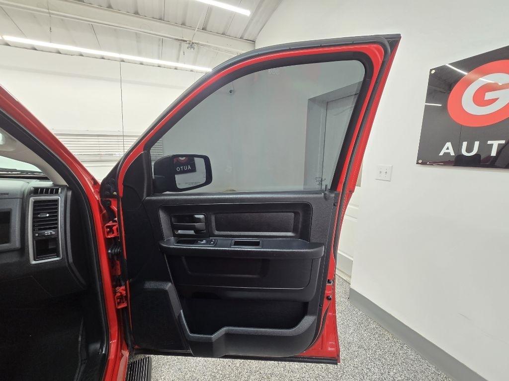 RAM 1500 Tradesman Quad Cab 2WD 2014