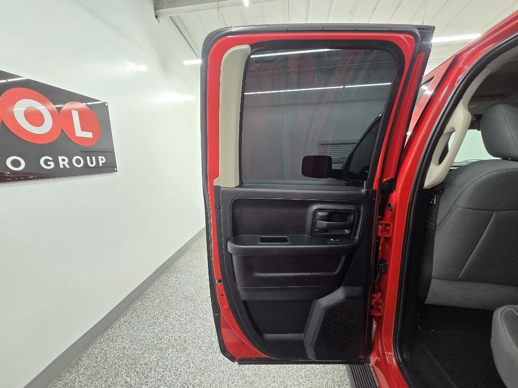 RAM 1500 Tradesman Quad Cab 2WD 2014