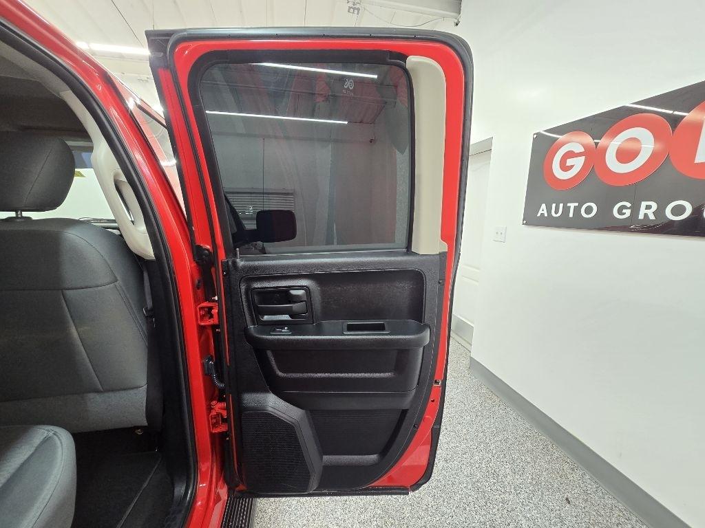 RAM 1500 Tradesman Quad Cab 2WD 2014