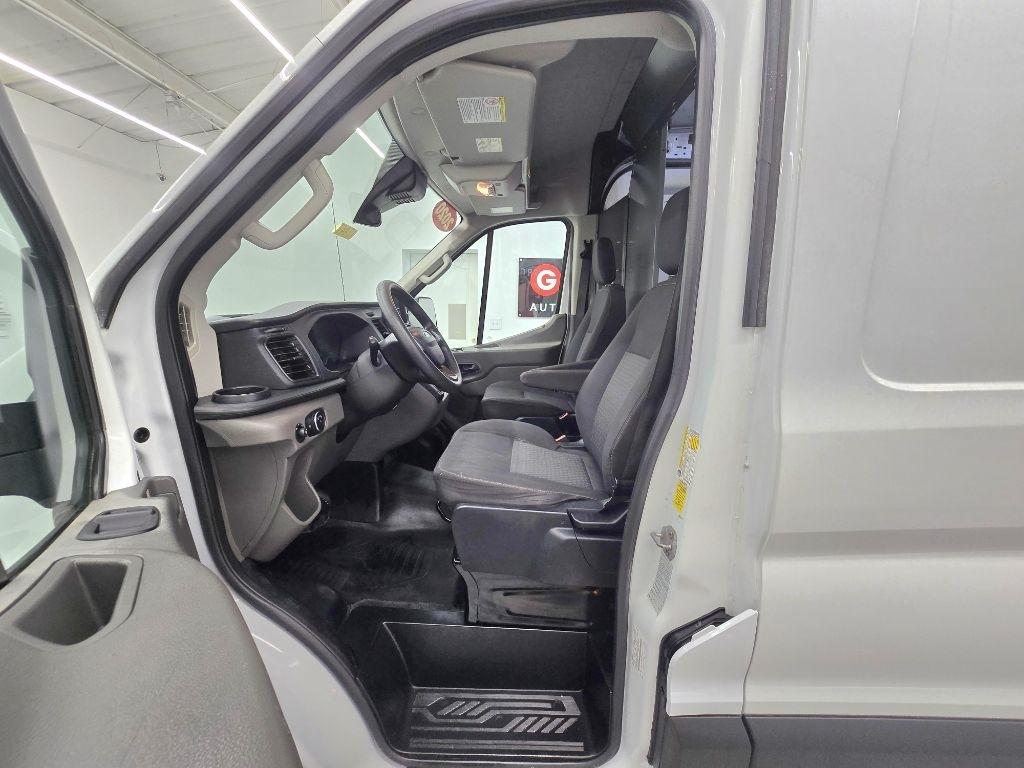 Ford Transit 250 Van Med. Roof w/Sliding Pass. 130-in. WB 2020