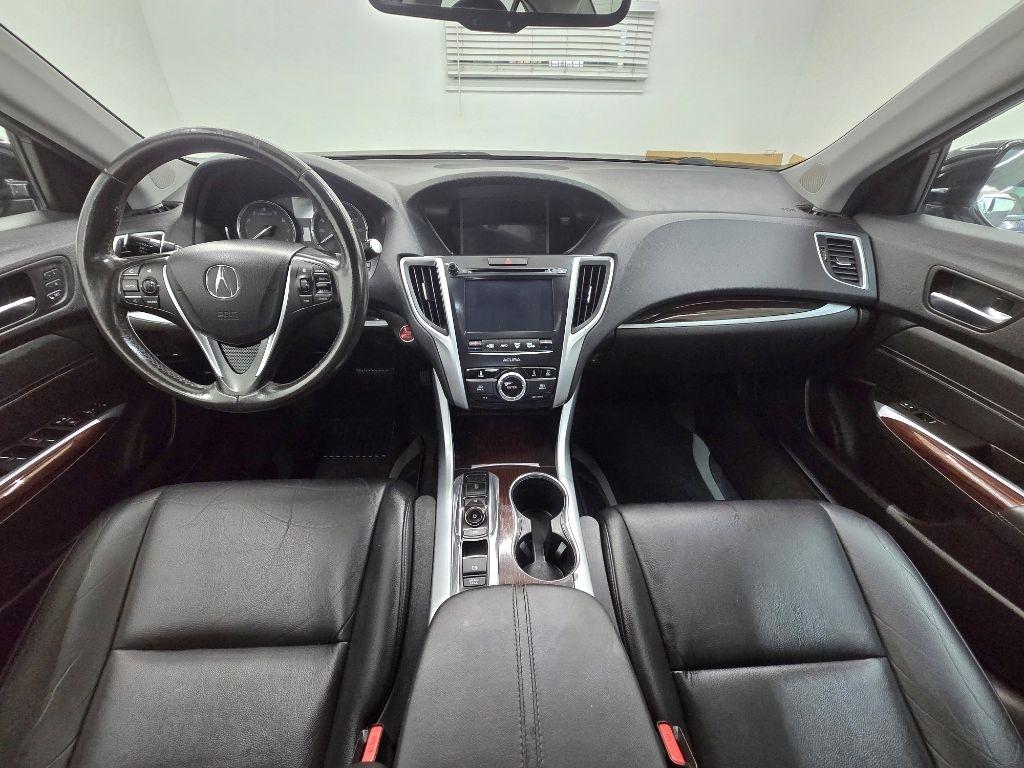 Acura TLX 9-Spd AT 2017