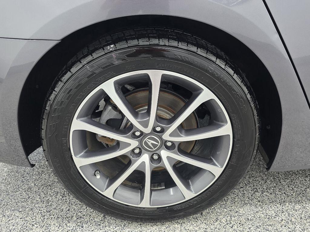 Acura TLX 9-Spd AT 2017