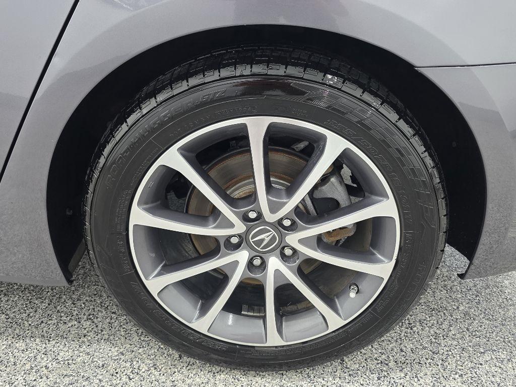 Acura TLX 9-Spd AT 2017