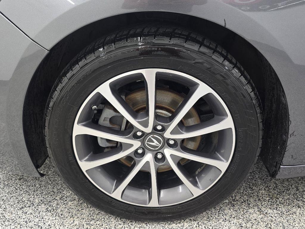 Acura TLX 9-Spd AT 2017