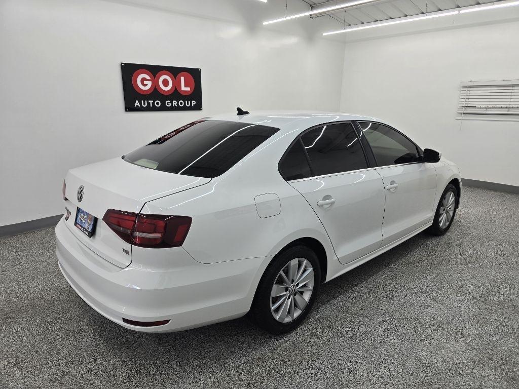 Volkswagen Jetta SE 6A 2016
