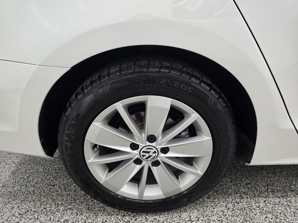 Volkswagen Jetta SE 6A 2016
