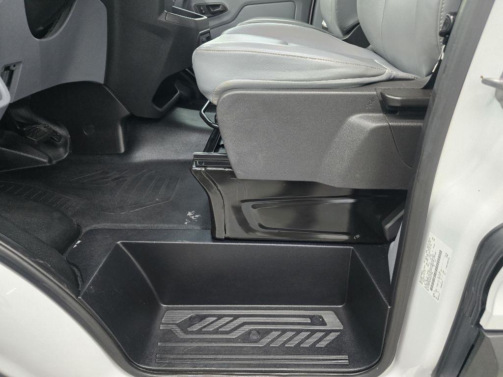 Ford Transit 250 Van Low Roof w/Sliding Pass. 130-in. WB 2019