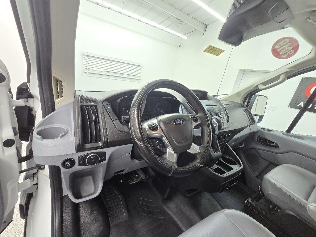 Ford Transit 250 Van Low Roof w/Sliding Pass. 130-in. WB 2019
