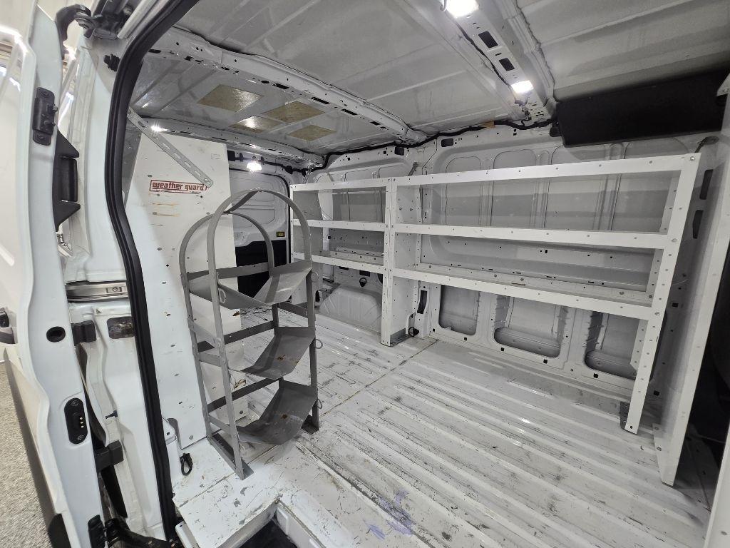 Ford Transit 250 Van Low Roof w/Sliding Pass. 130-in. WB 2019