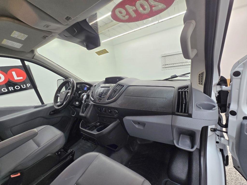 Ford Transit 250 Van Low Roof w/Sliding Pass. 130-in. WB 2019