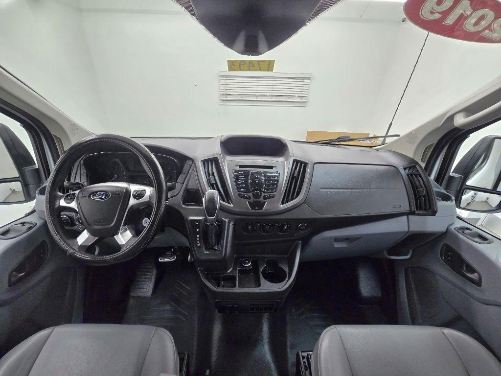 Ford Transit 250 Van Low Roof w/Sliding Pass. 130-in. WB 2019