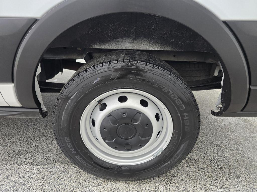 Ford Transit 250 Van Low Roof w/Sliding Pass. 130-in. WB 2019