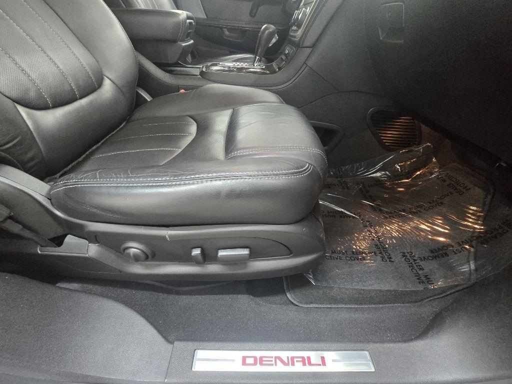 GMC Acadia Denali FWD 2014