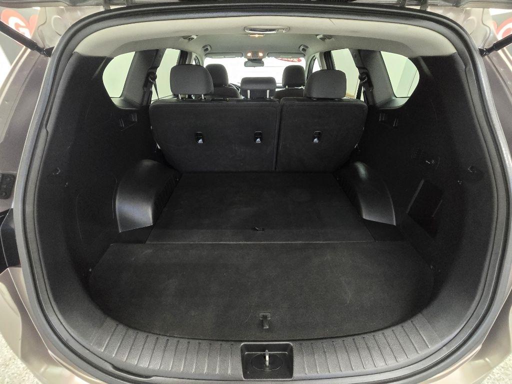 Hyundai Santa Fe SE 2.4 2020