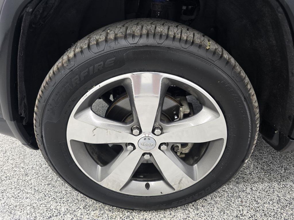 Jeep Grand Cherokee Limited 2WD 2015
