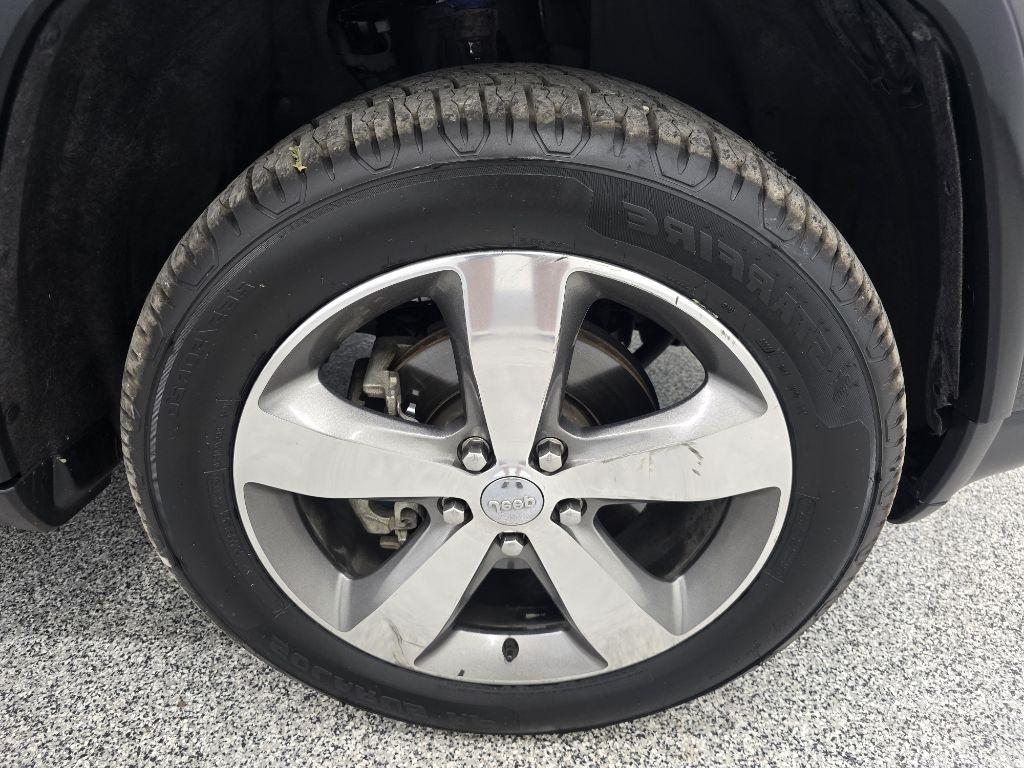 Jeep Grand Cherokee Limited 2WD 2015