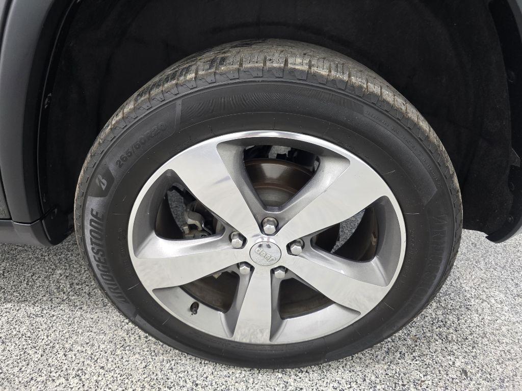 Jeep Grand Cherokee Limited 2WD 2015