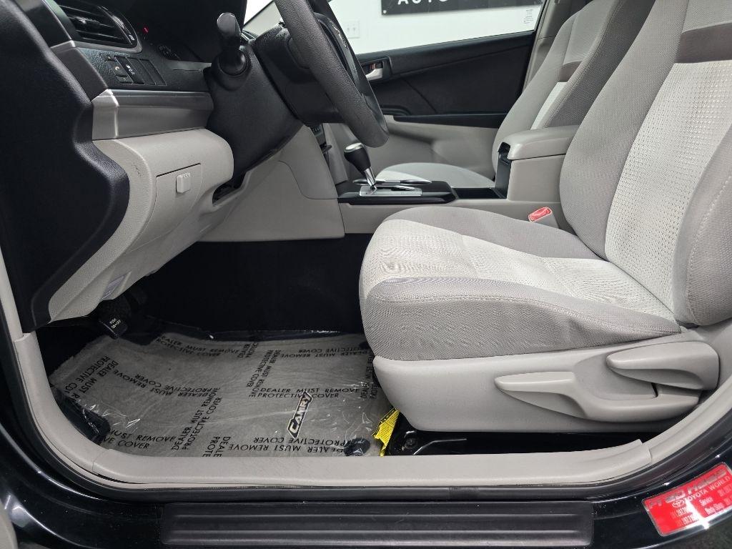 Toyota Camry L 2012